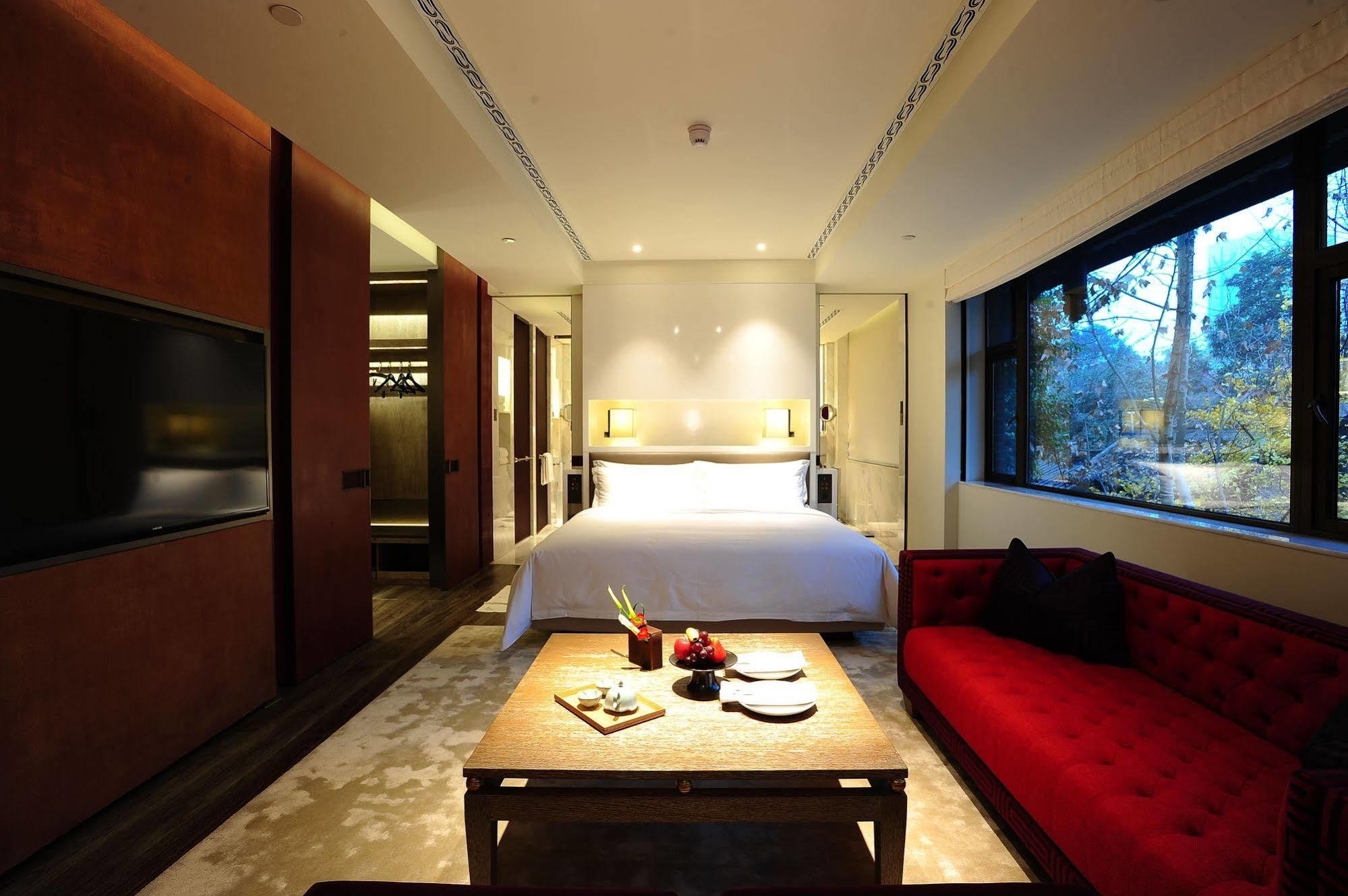Guanyin Yiyuntai Hotel Čcheng-tu Exteriér fotografie